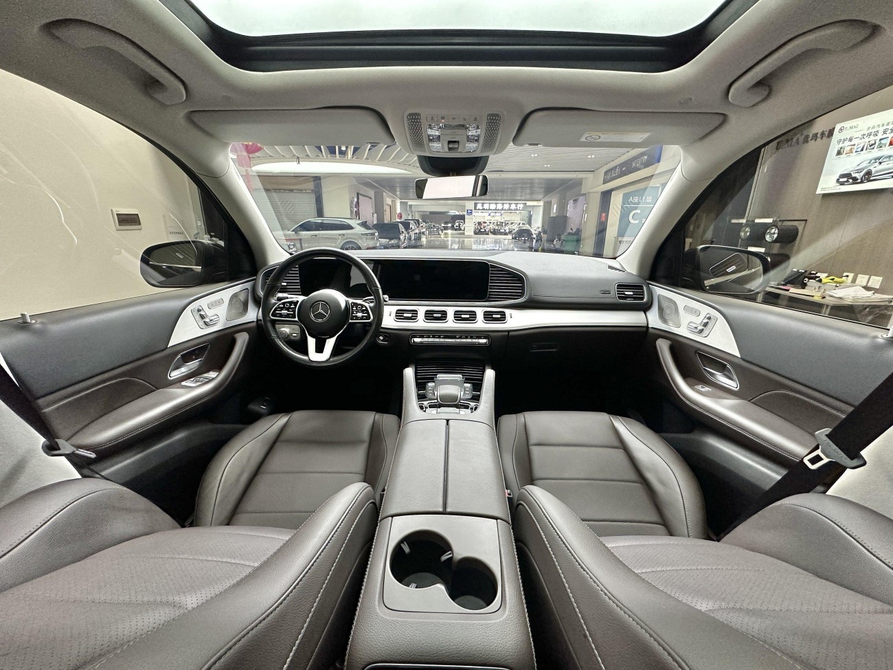 Mercedes-Benz GLS 400 4MATIC 2023