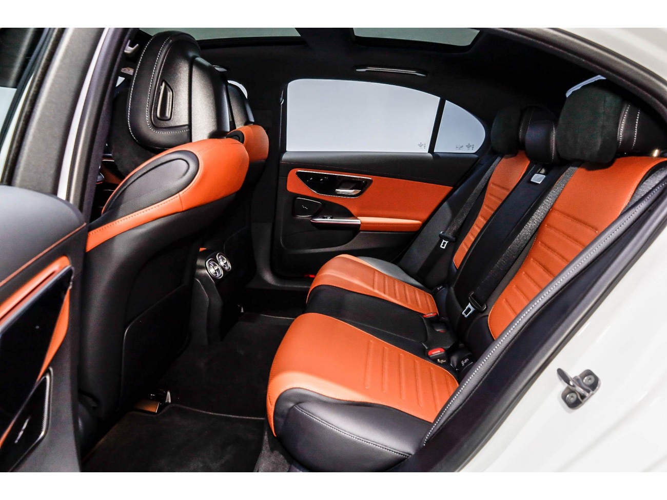 Mercedes-Benz C 350 e 2025