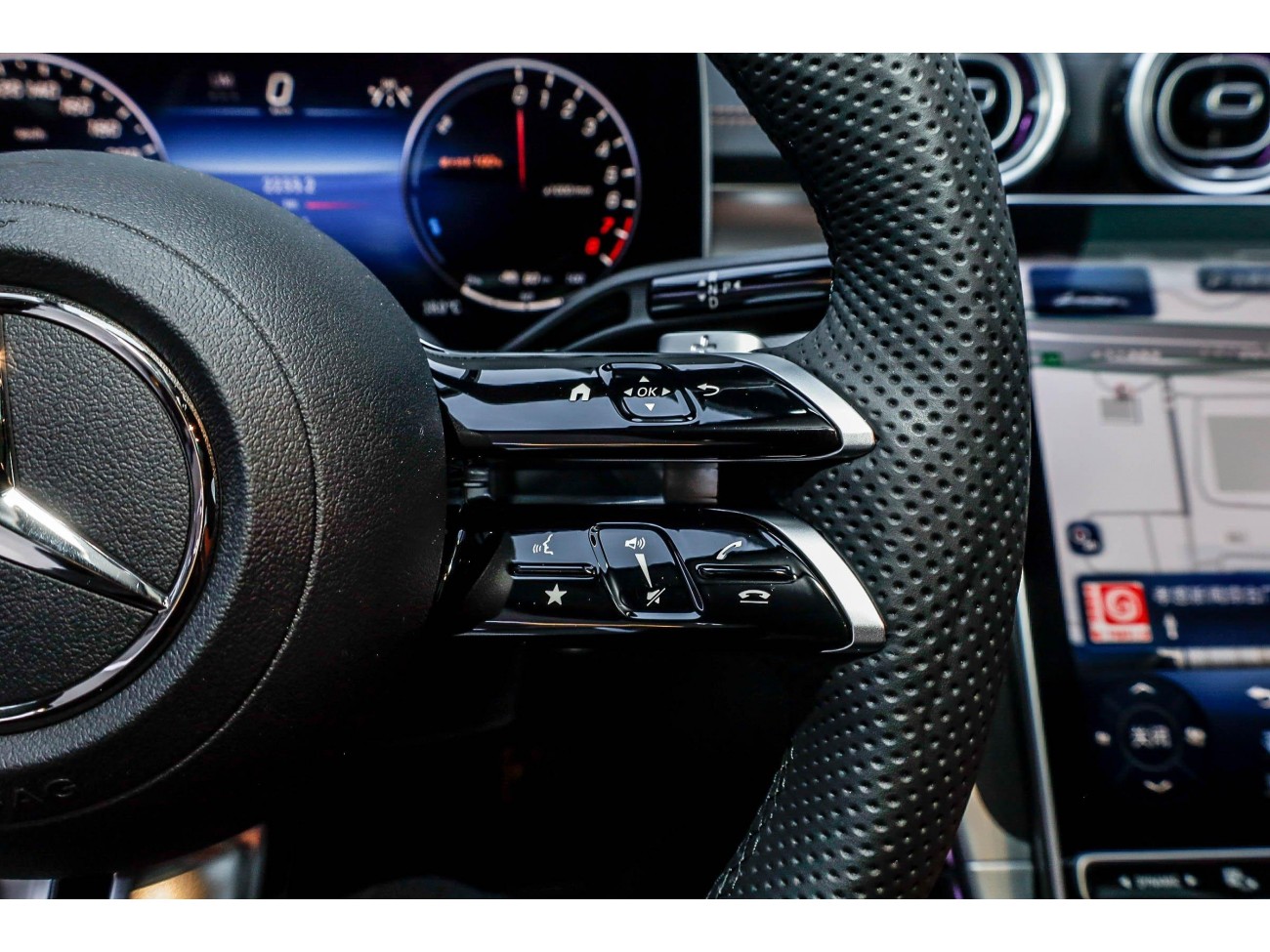 Mercedes-Benz C 350 e 2025