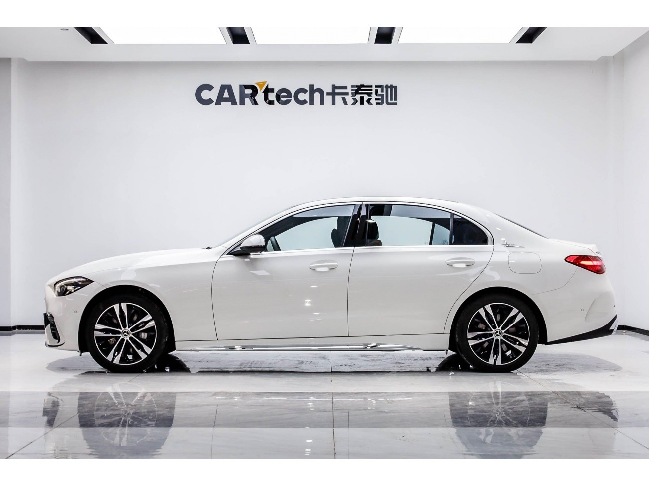 Mercedes-Benz C 350 e 2025