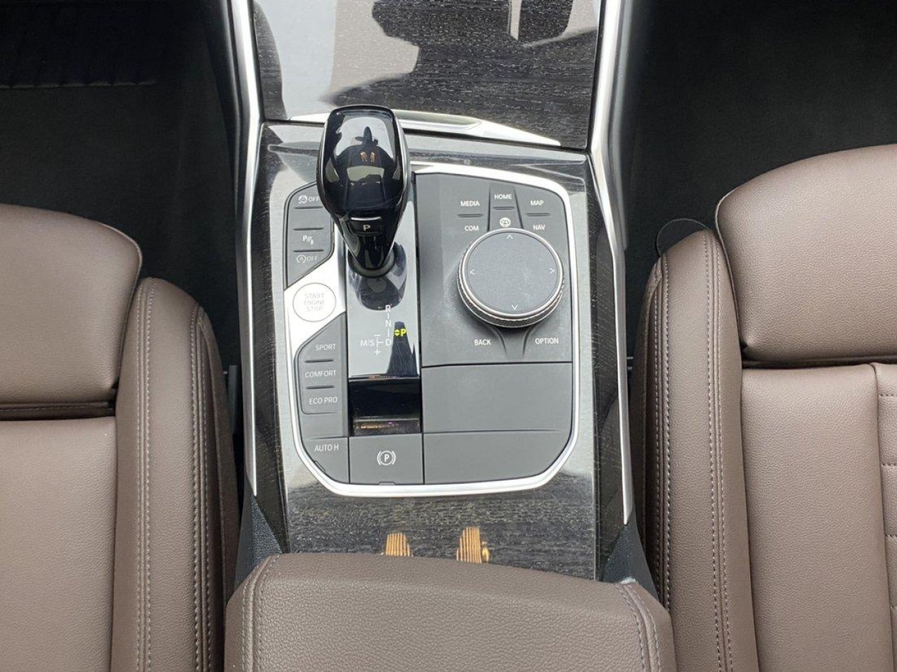 BMW 325Li 2020