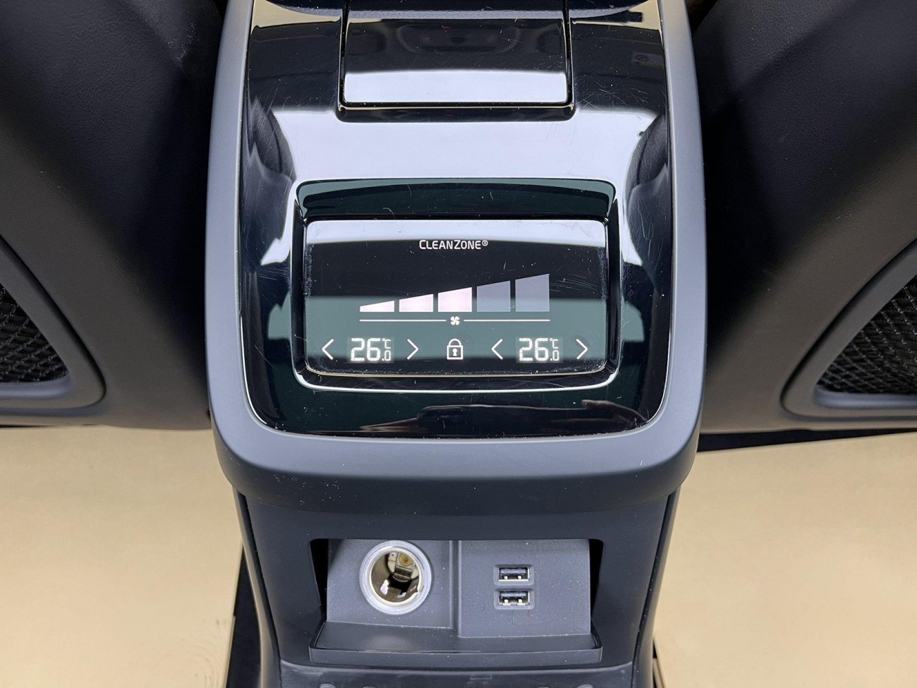 Volvo S90 2020