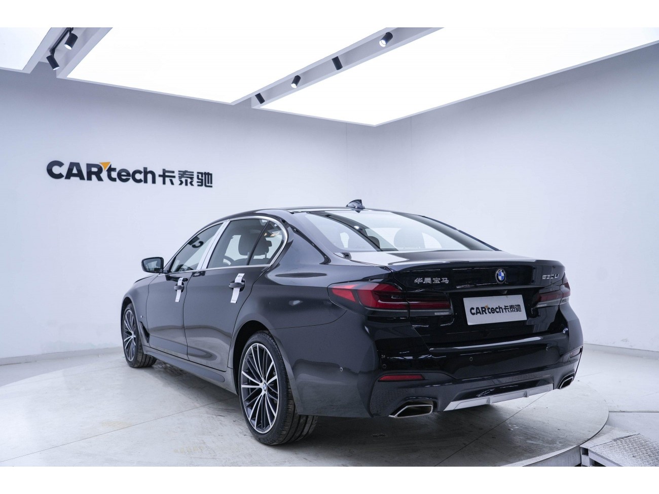 BMW 530Li 2021