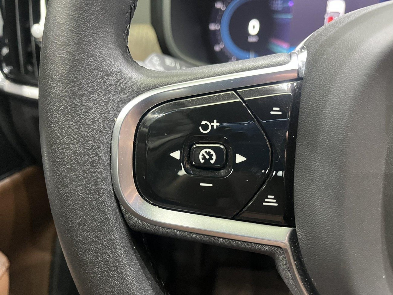 Volvo S90 2024
