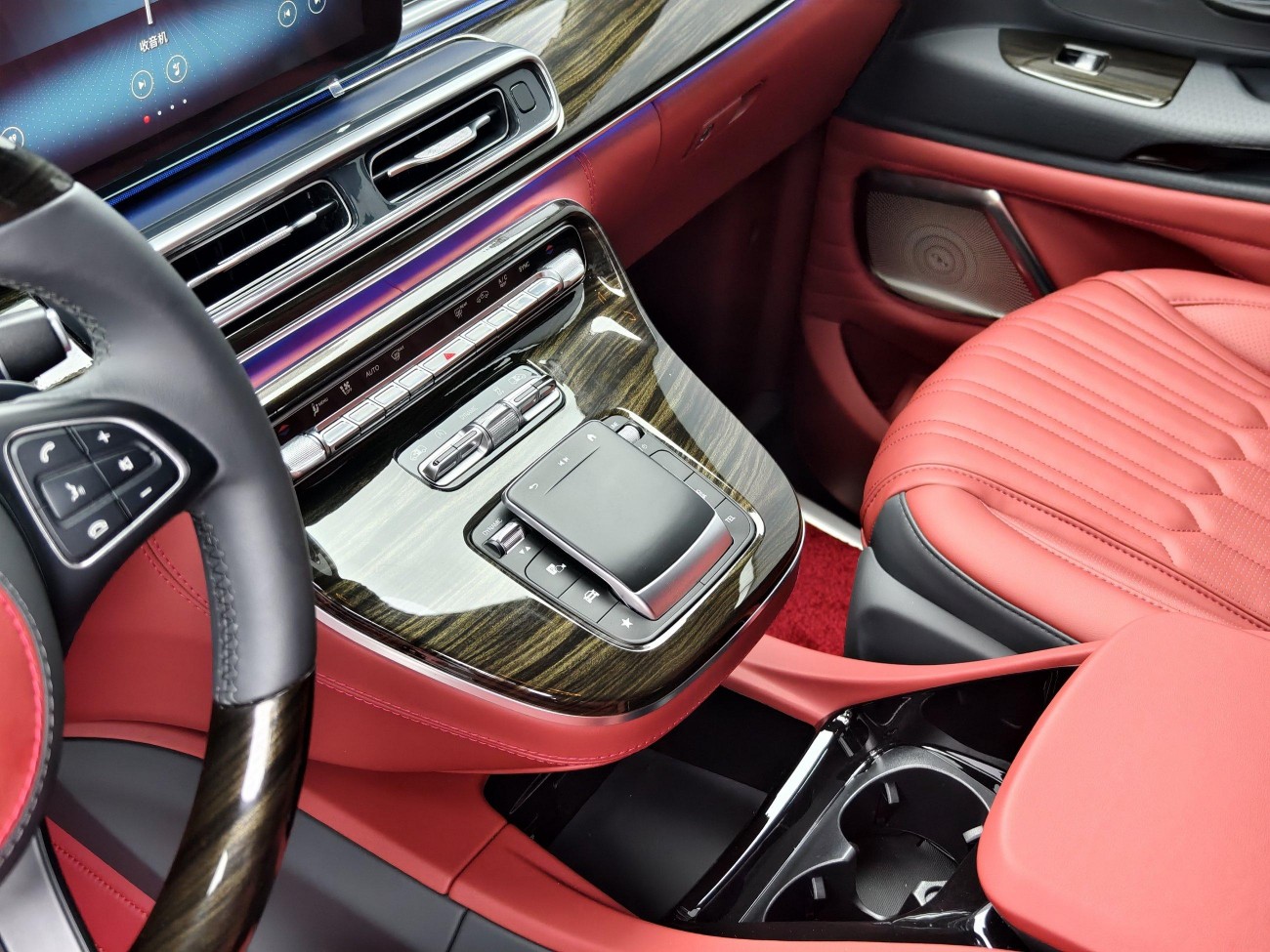 Mercedes-Benz 2024 2026