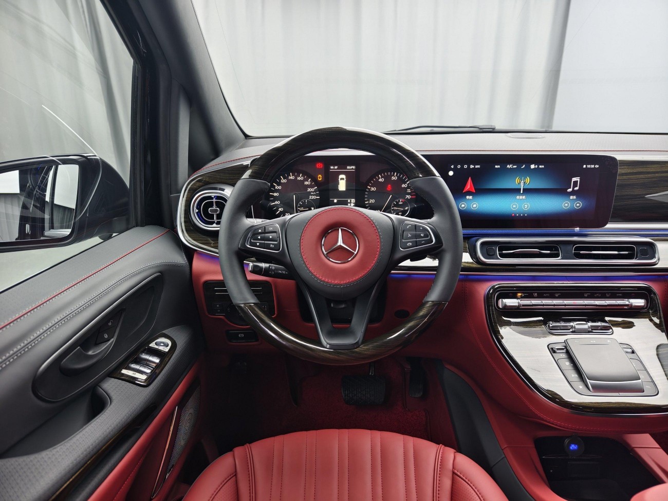 Mercedes-Benz 2024 2026