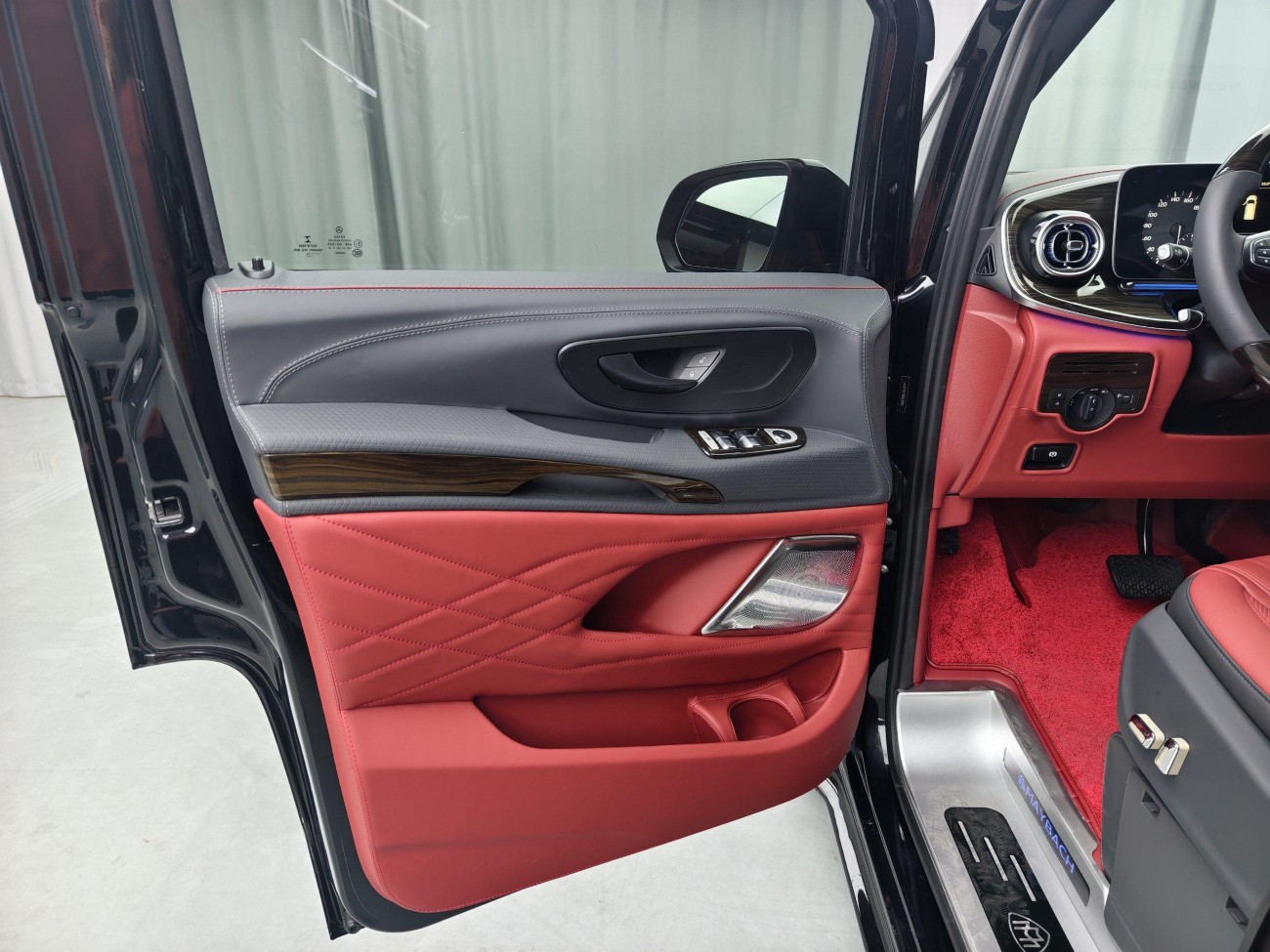 Mercedes-Benz 2024 2026