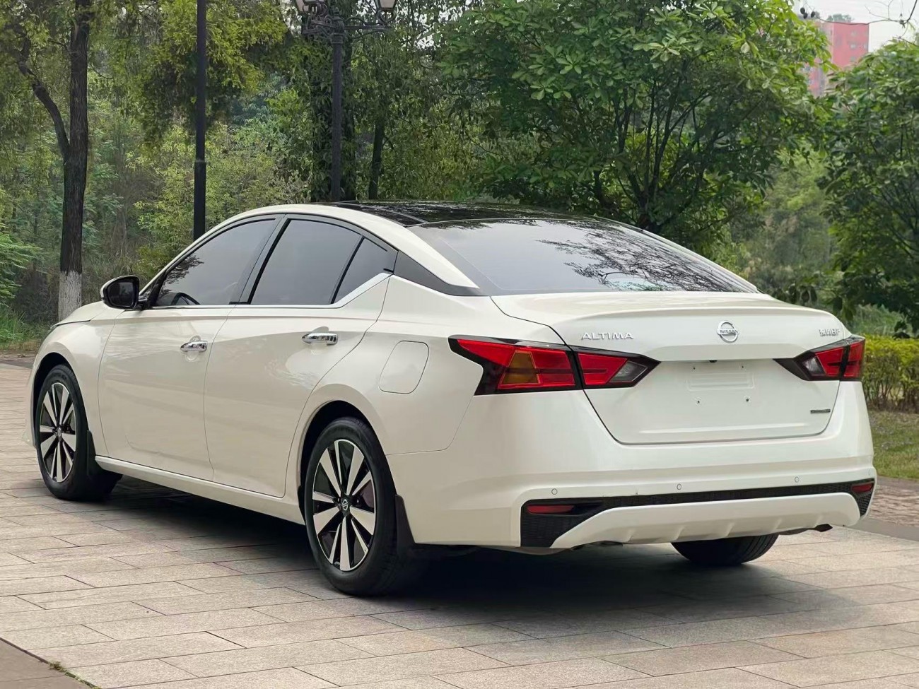 Nissan Teana 2022