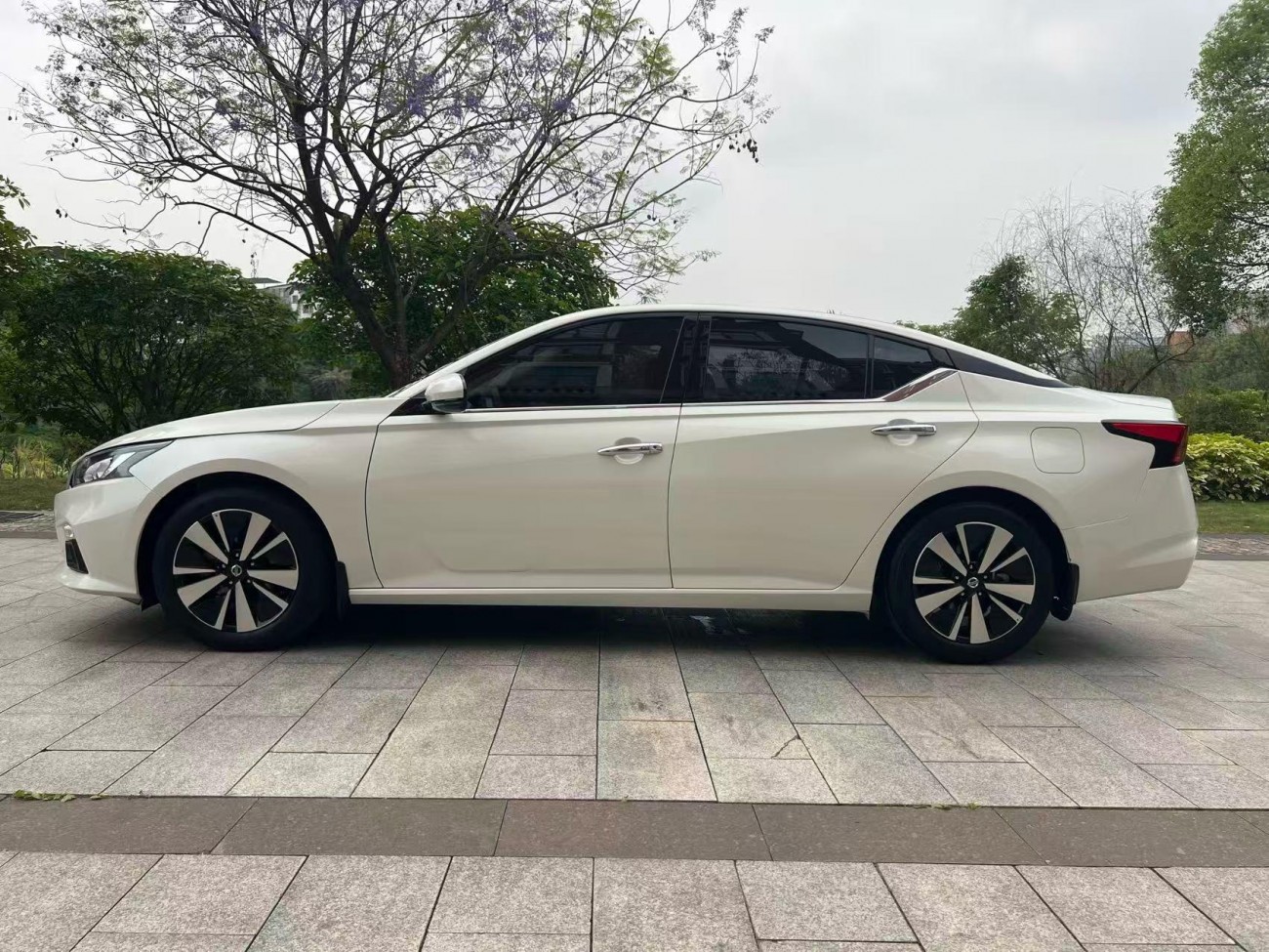 Nissan Teana 2022
