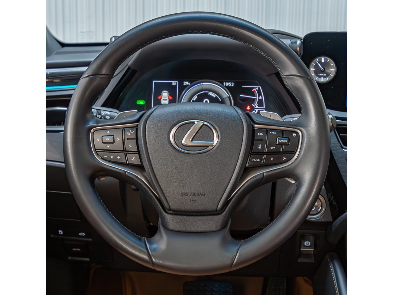 Lexus ES 300h 2024