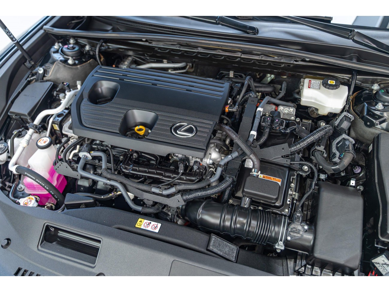 Lexus ES 300h 2024