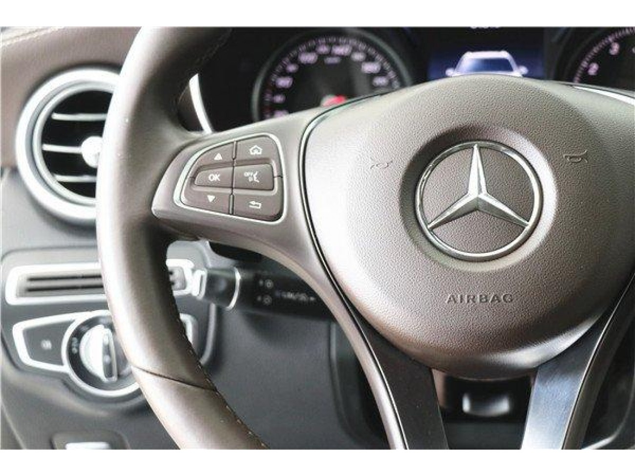 Mercedes-Benz GLC 200 L 2019