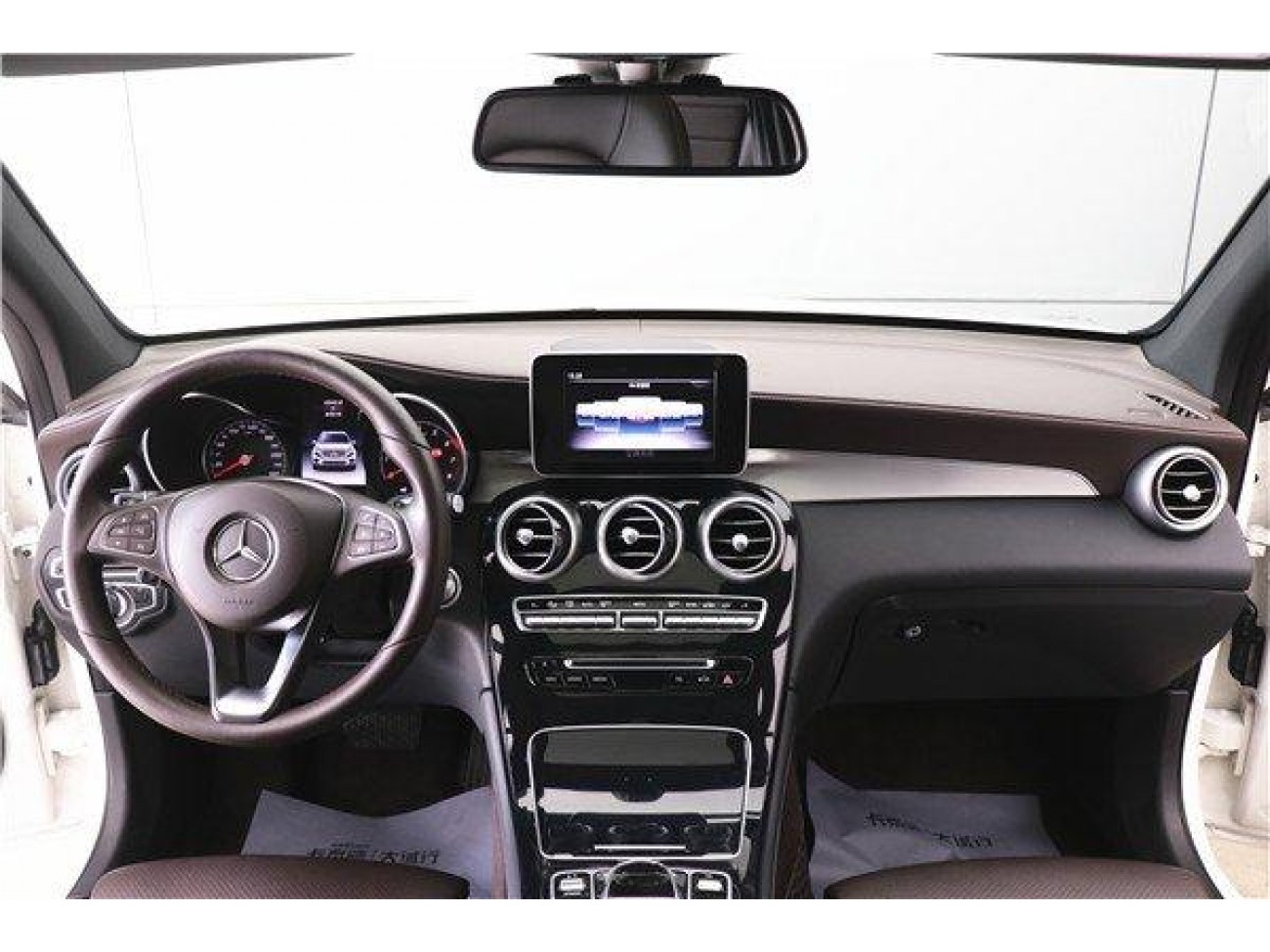 Mercedes-Benz GLC 200 L 2019