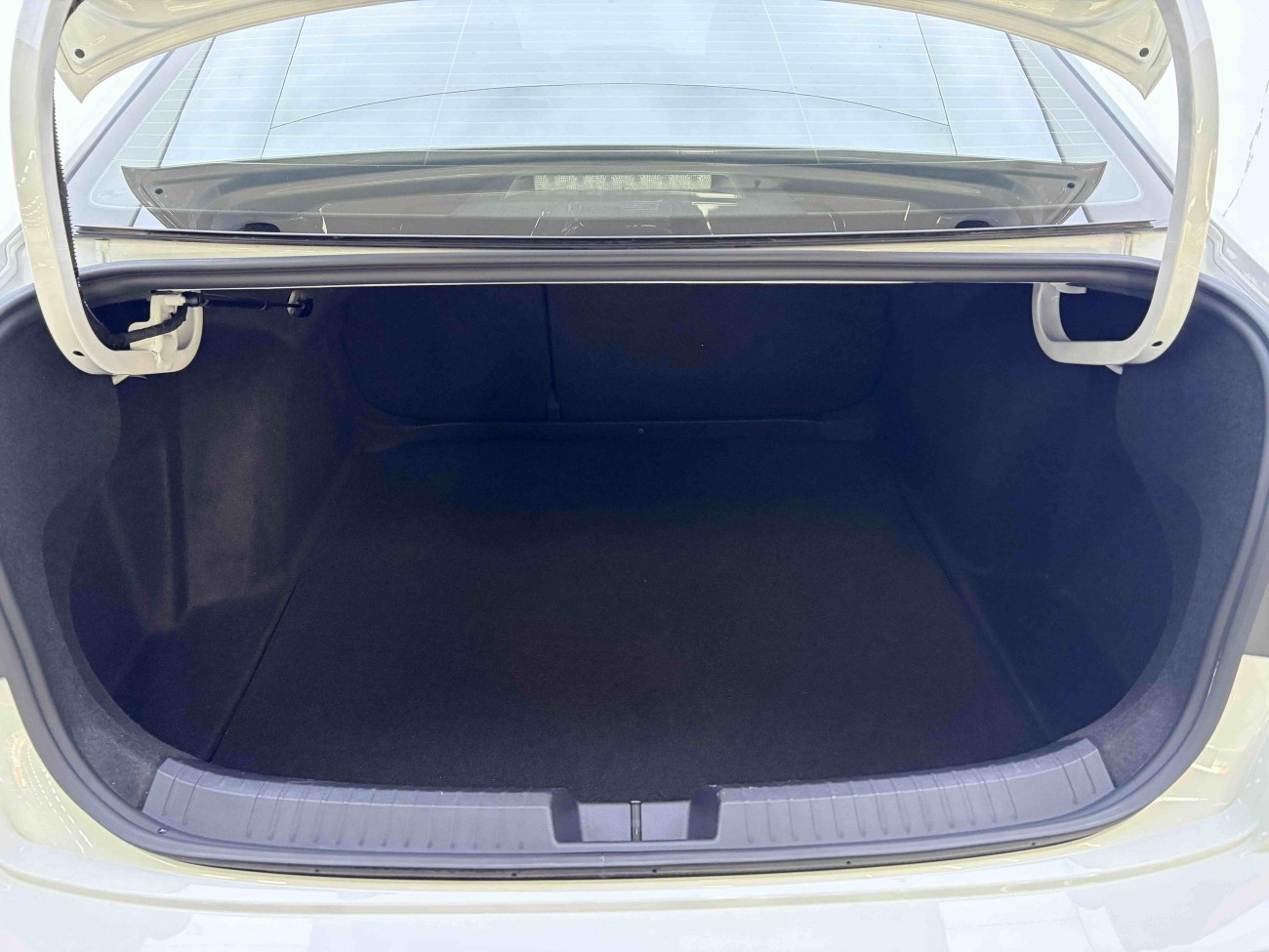 Volkswagen Sagitar 2022