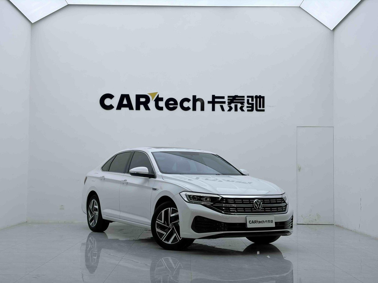 Volkswagen Sagitar 2022