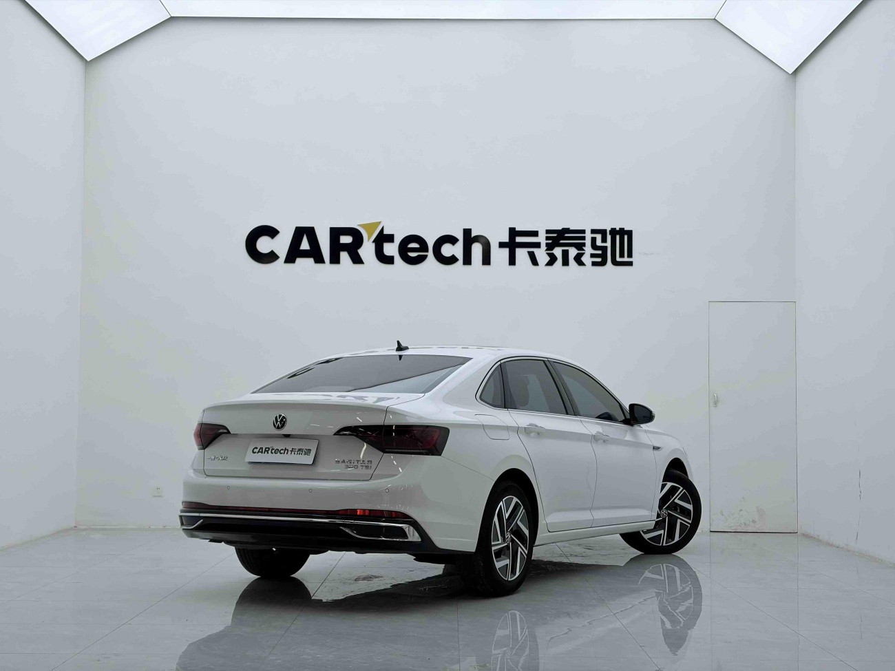 Volkswagen Sagitar 2022