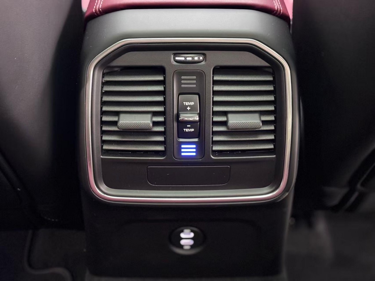Porsche Macan 2024