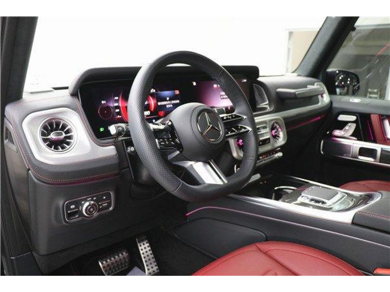 Mercedes-Benz G450d 2025