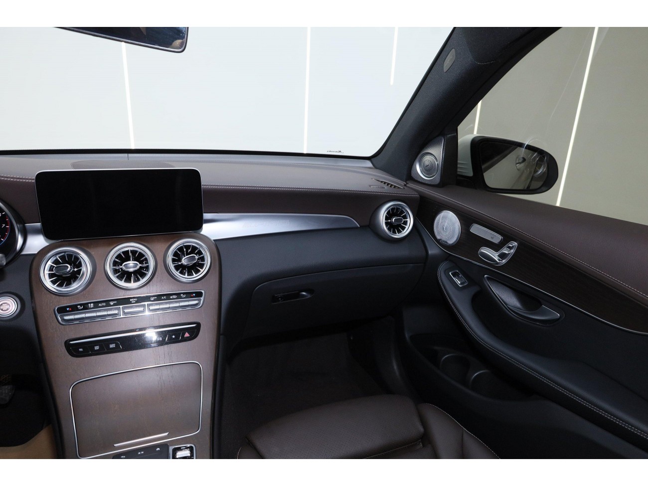 Mercedes-Benz GLC 300 L 2023