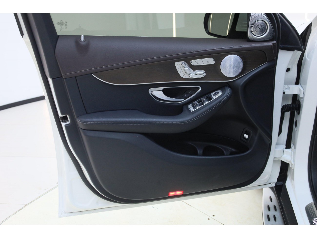 Mercedes-Benz GLC 300 L 2023
