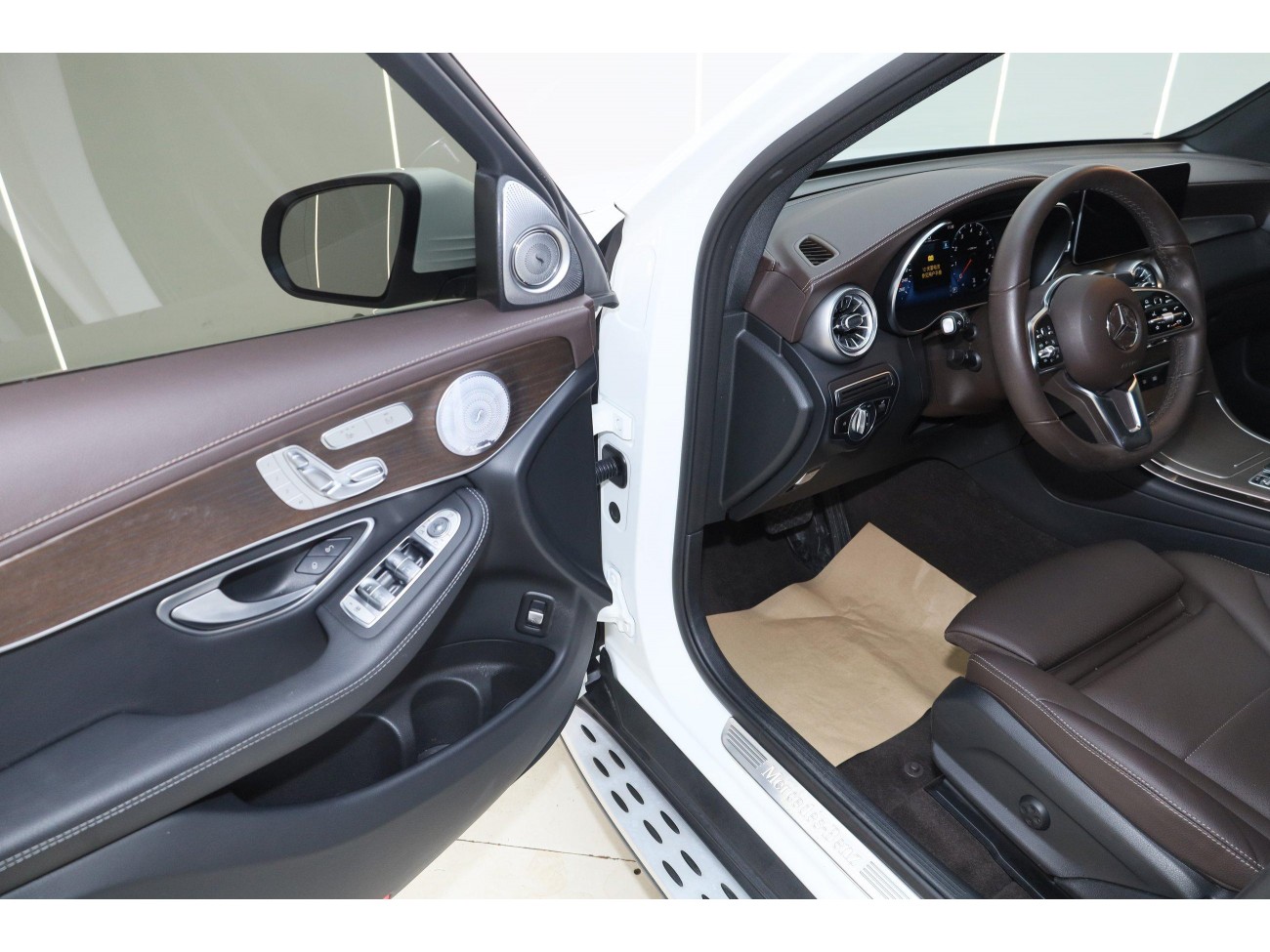 Mercedes-Benz GLC 300 L 2023