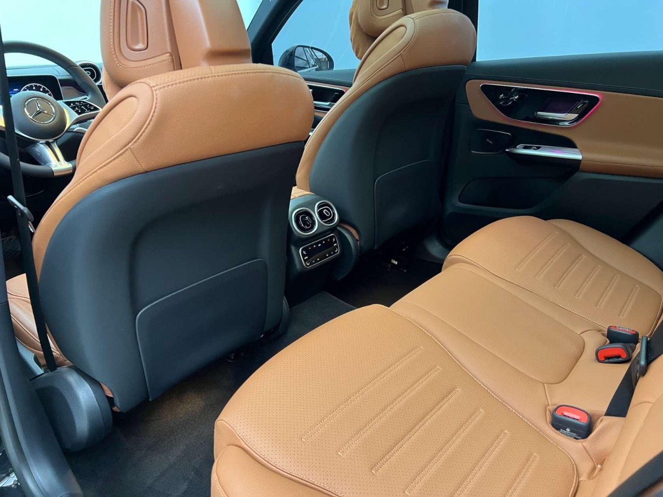 Mercedes-Benz GLC 260 L 2025