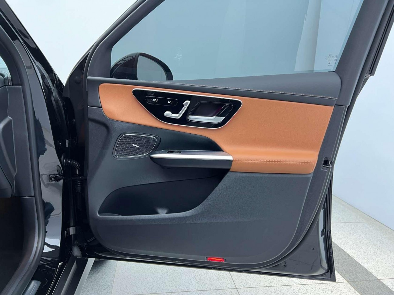 Mercedes-Benz GLC 260 L 2025