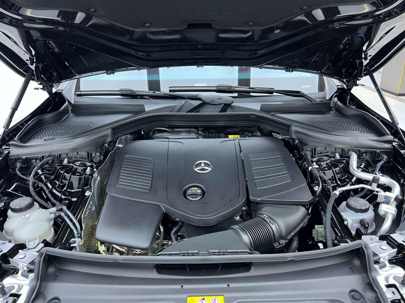 Mercedes-Benz GLC 260 L 2025