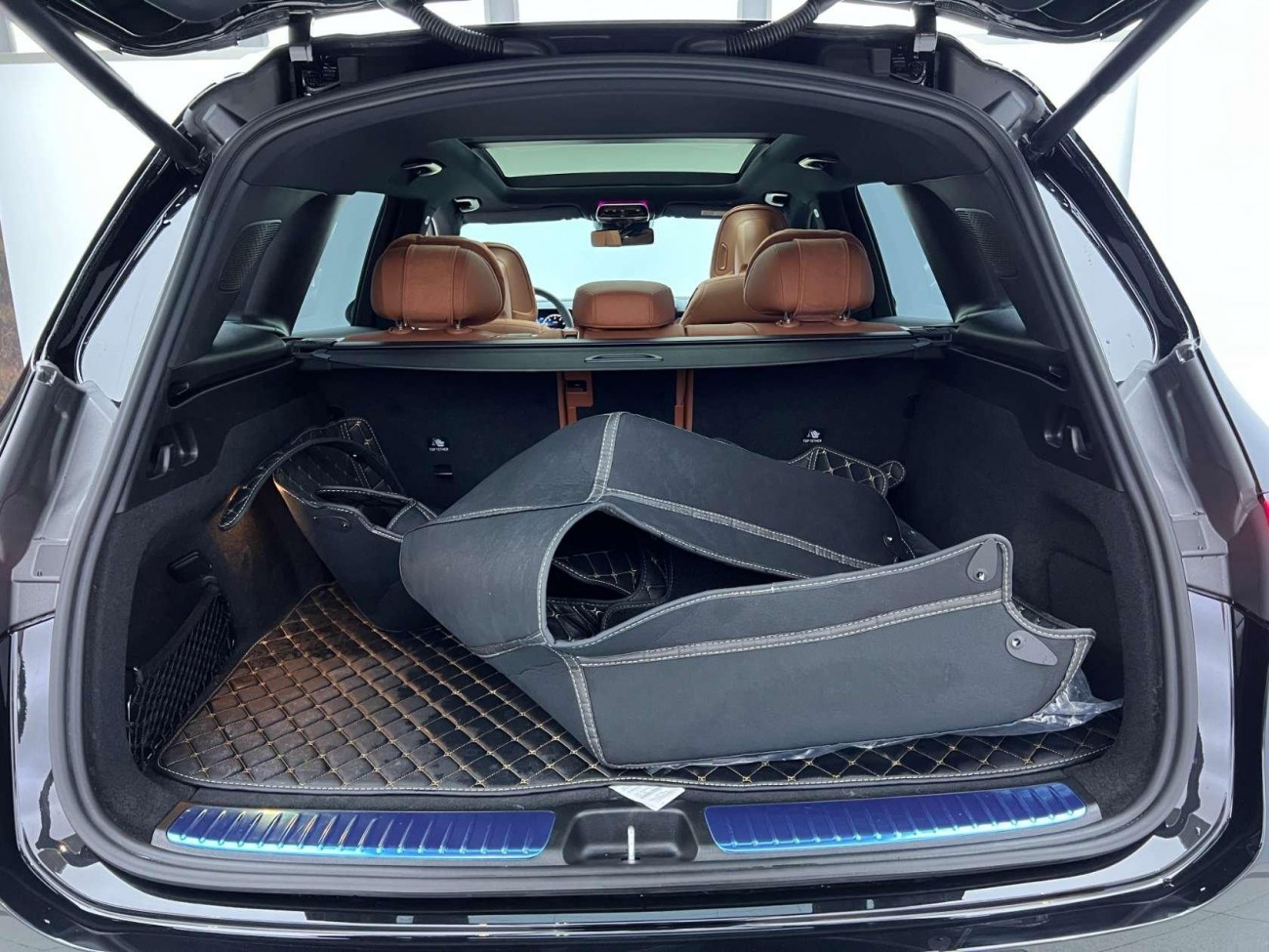 Mercedes-Benz GLC 260 L 2025