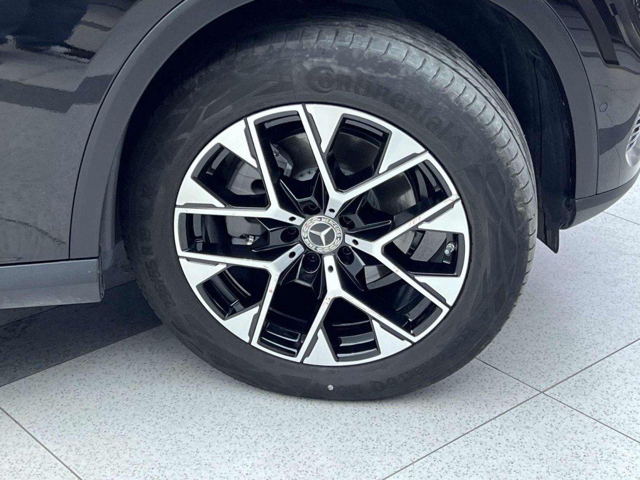 Mercedes-Benz GLC 260 L 2025