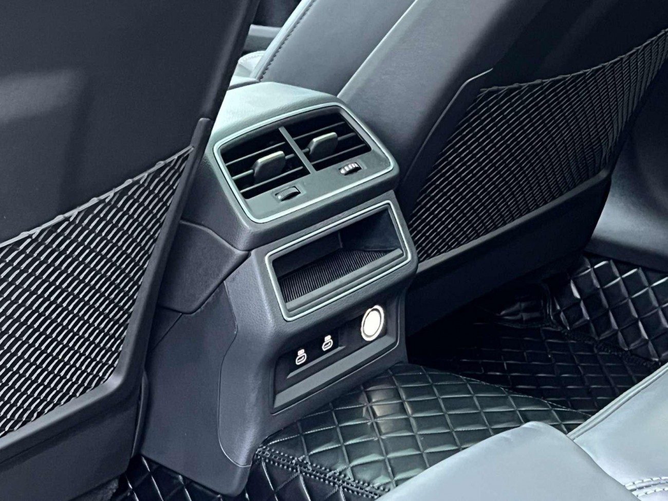 Audi A6L 40 TFSI 2023