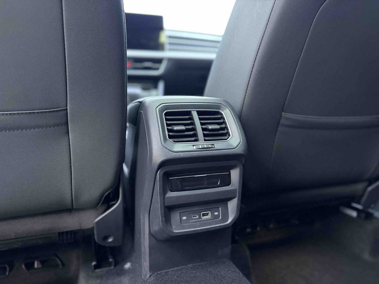 Volkswagen Tiguan L 2022