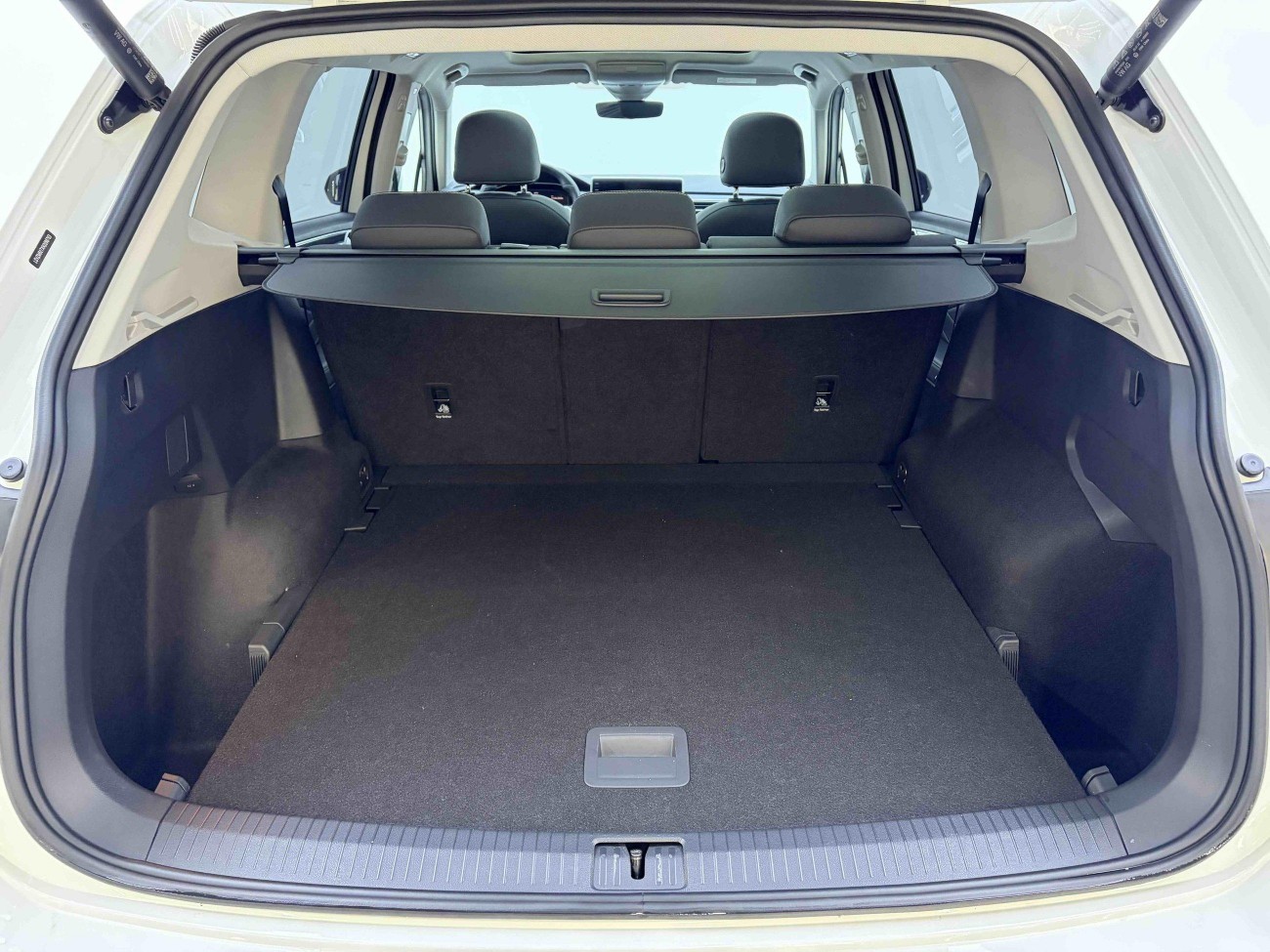 Volkswagen Tiguan L 2022