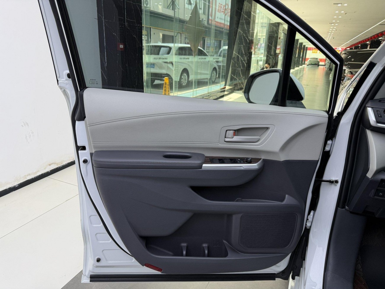 Toyota Sienna 2024