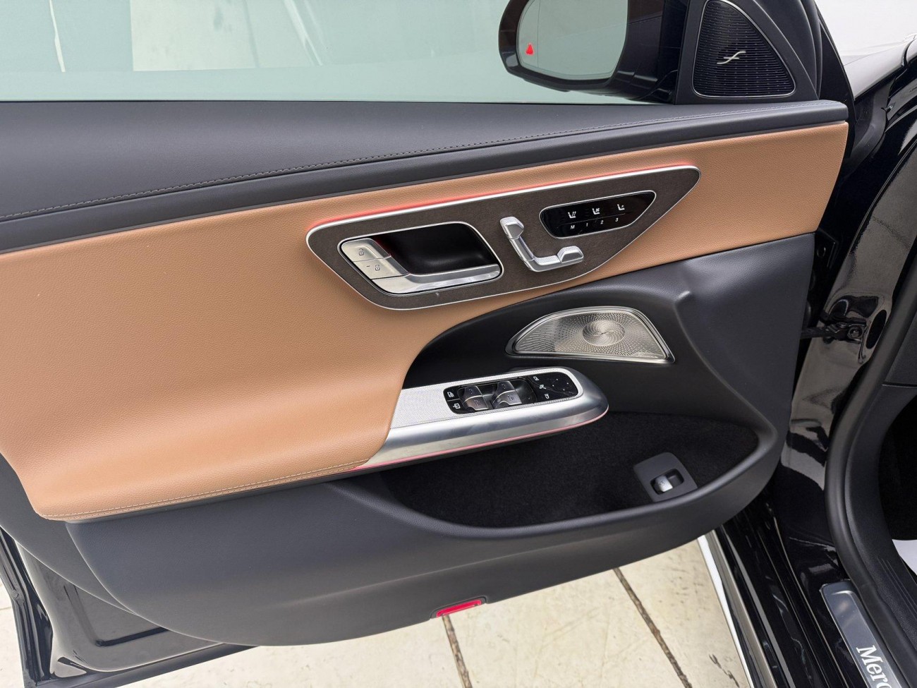 Mercedes-Benz E 300 L 2025