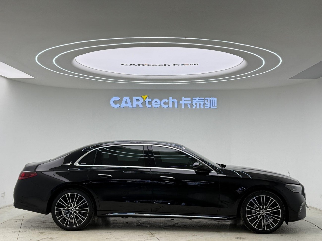 Mercedes-Benz E 300 L 2025
