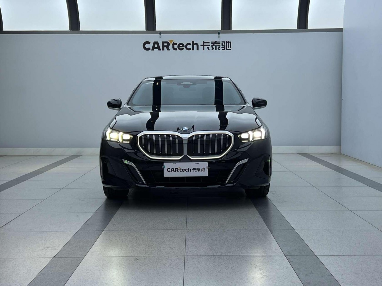 BMW 530Li 2025