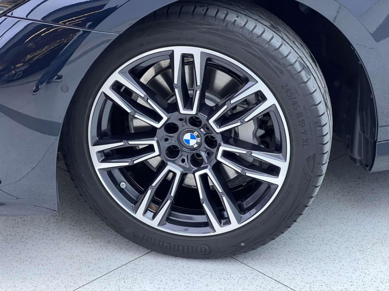 BMW 530Li 2025
