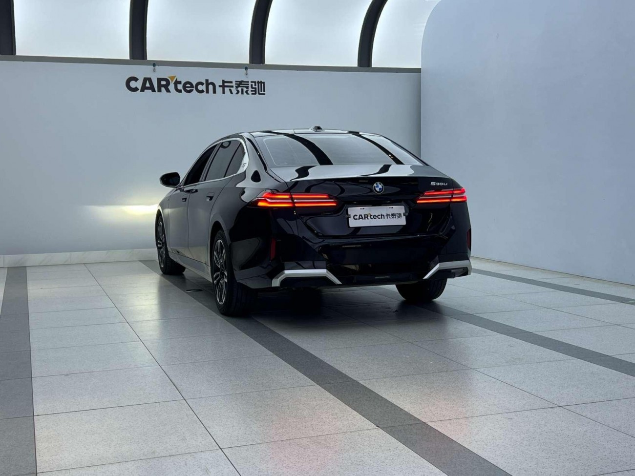 BMW 530Li 2025