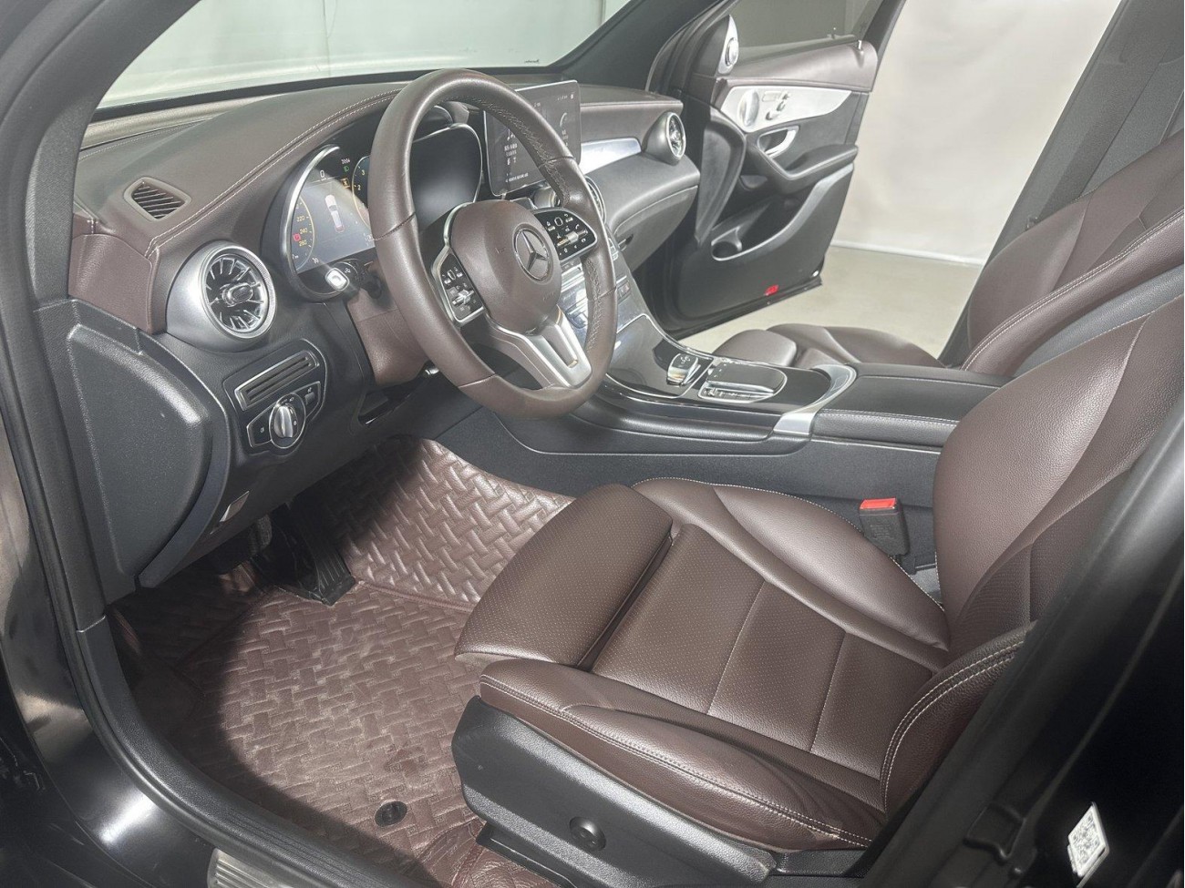 Mercedes-Benz GLC 260 L 2022