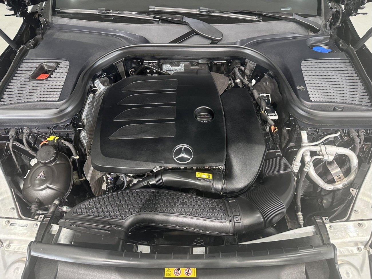 Mercedes-Benz GLC 260 L 2022
