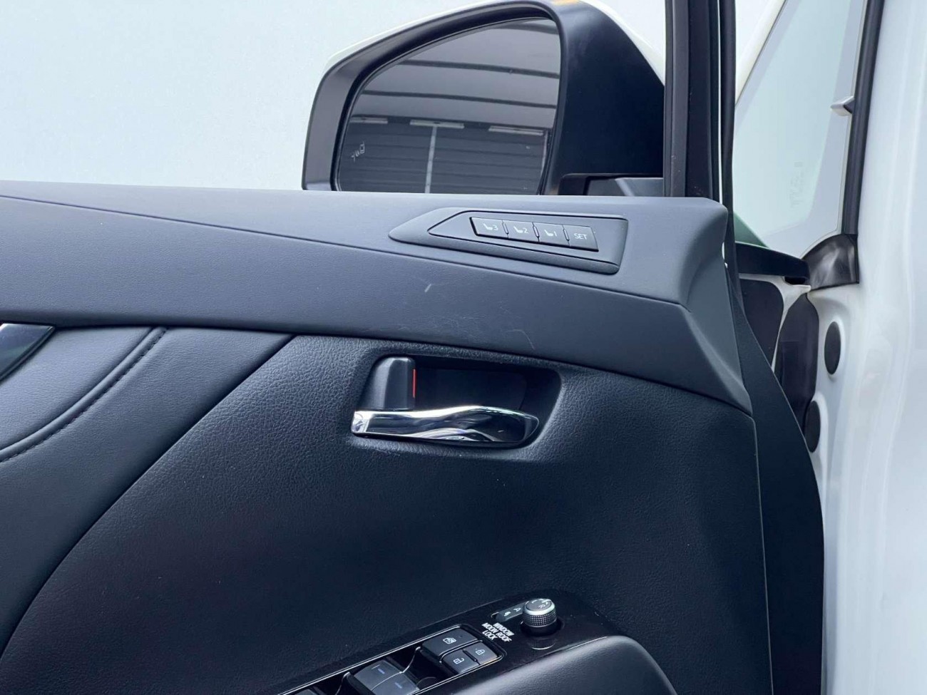 Toyota Alphard 2021