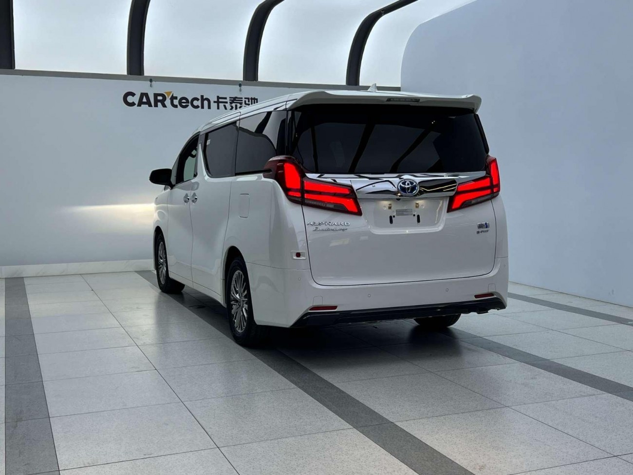 Toyota Alphard 2021