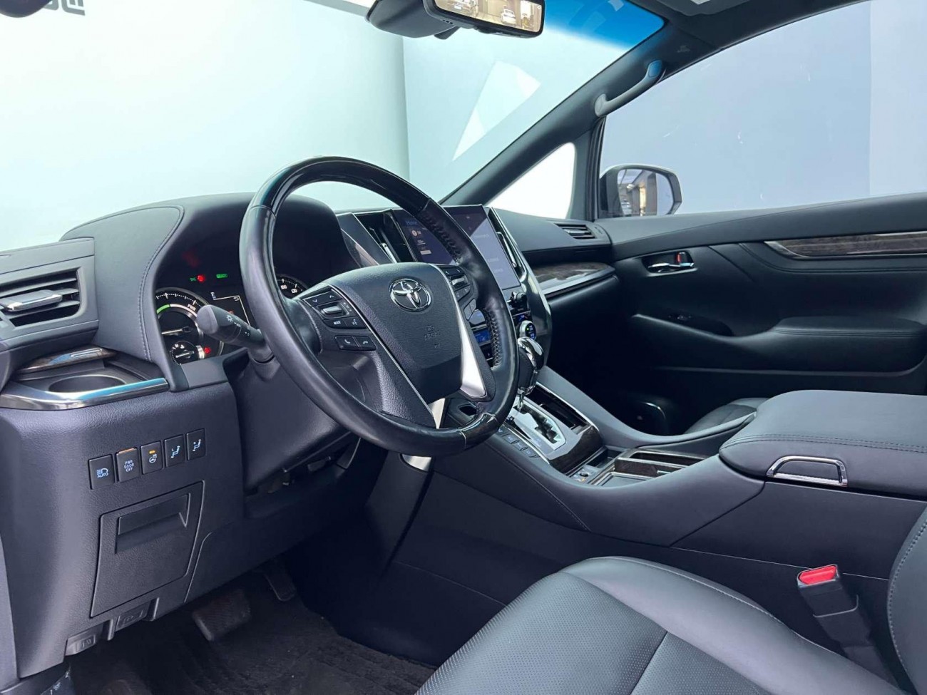 Toyota Alphard 2021