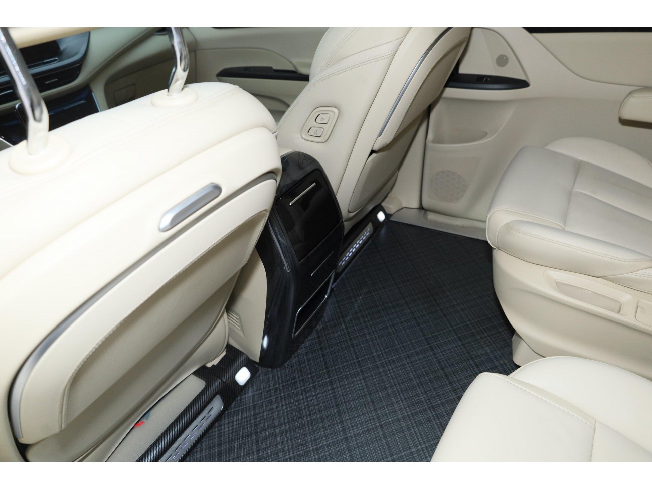 Buick GL8 2023