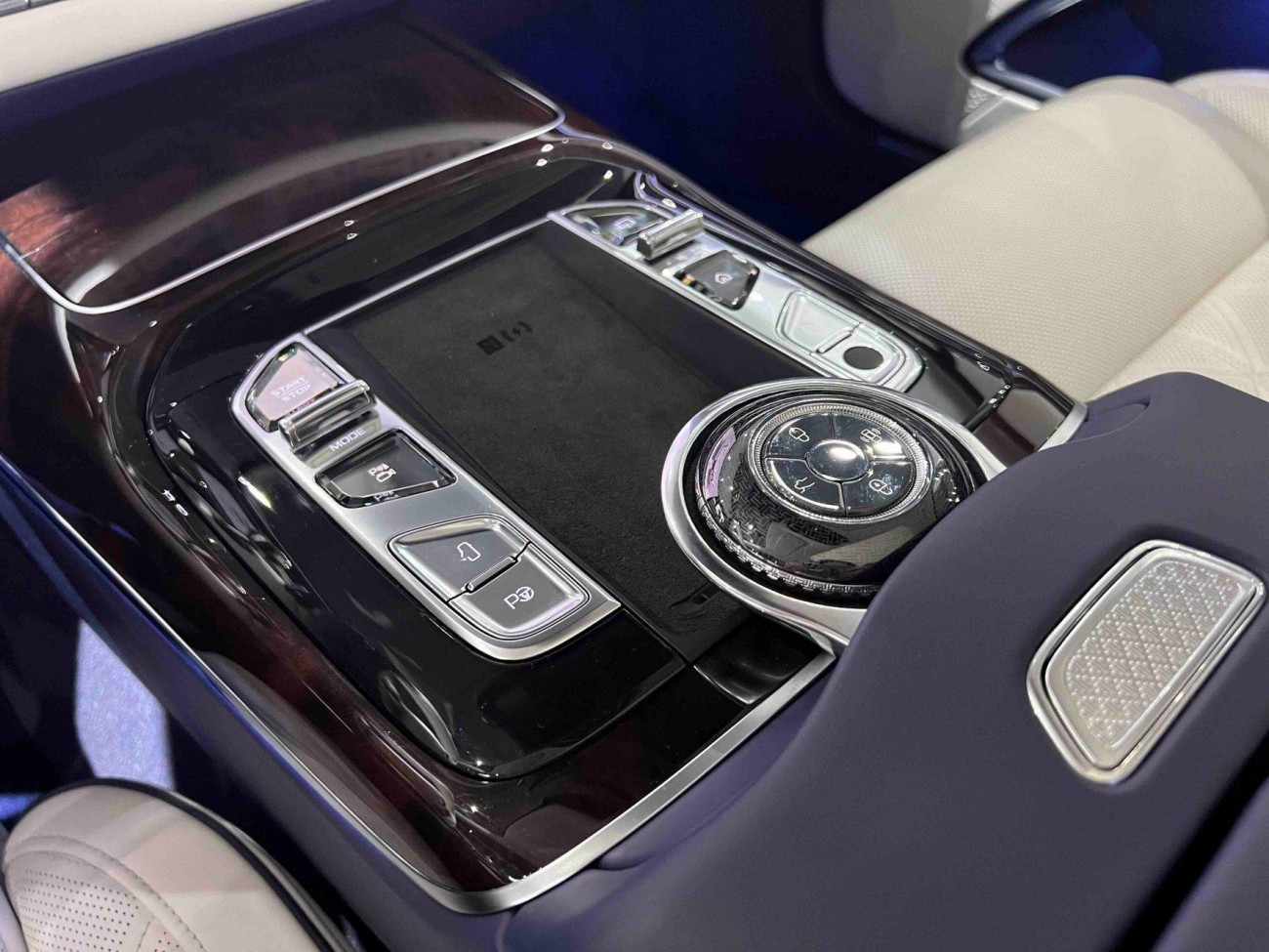 Hongqi 2024 2025