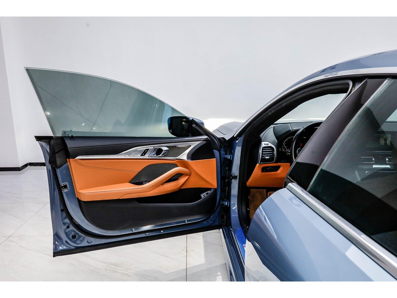 BMW 8 2022