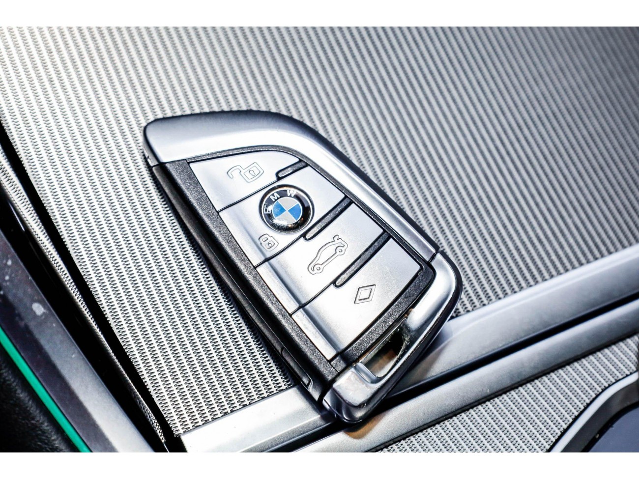 BMW 8 2022