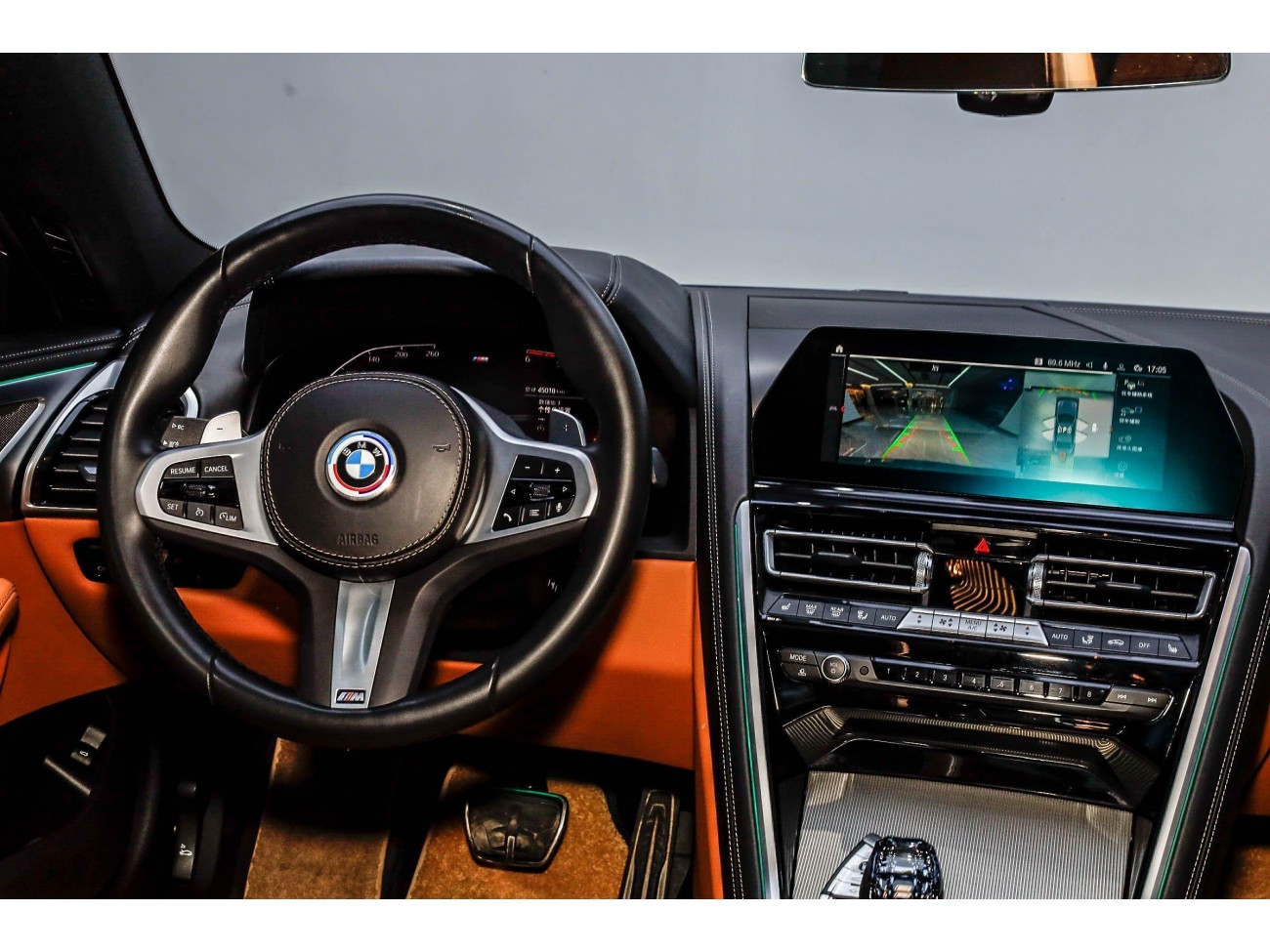 BMW 8 2022
