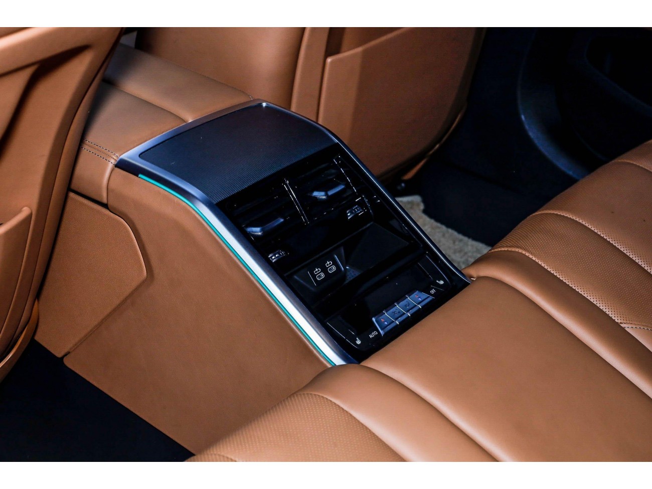 BMW 8 2022